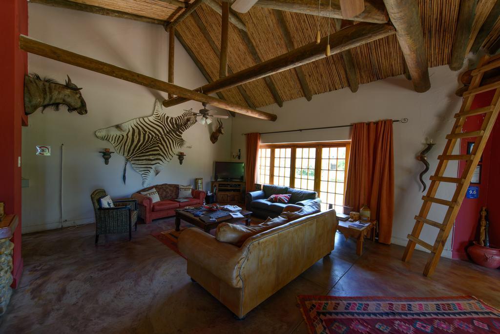 Oaksrest Vineyards Guest Farm Ladismith Room photo